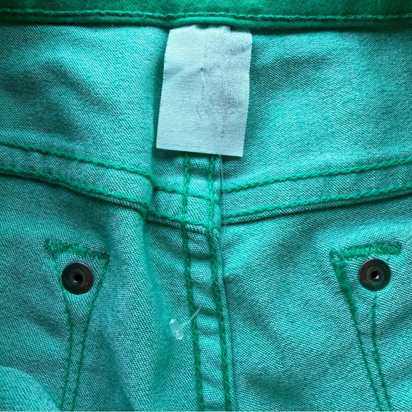Francesca’s Kelly Green Skinny Denim Jeans - Picture 4 of 16